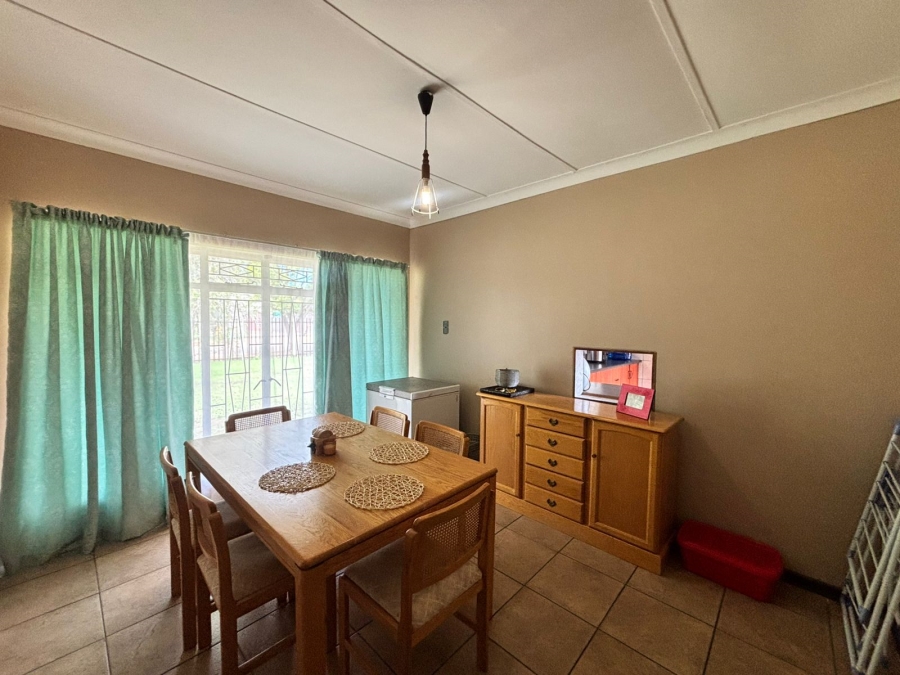 3 Bedroom Property for Sale in La Hoff North West
